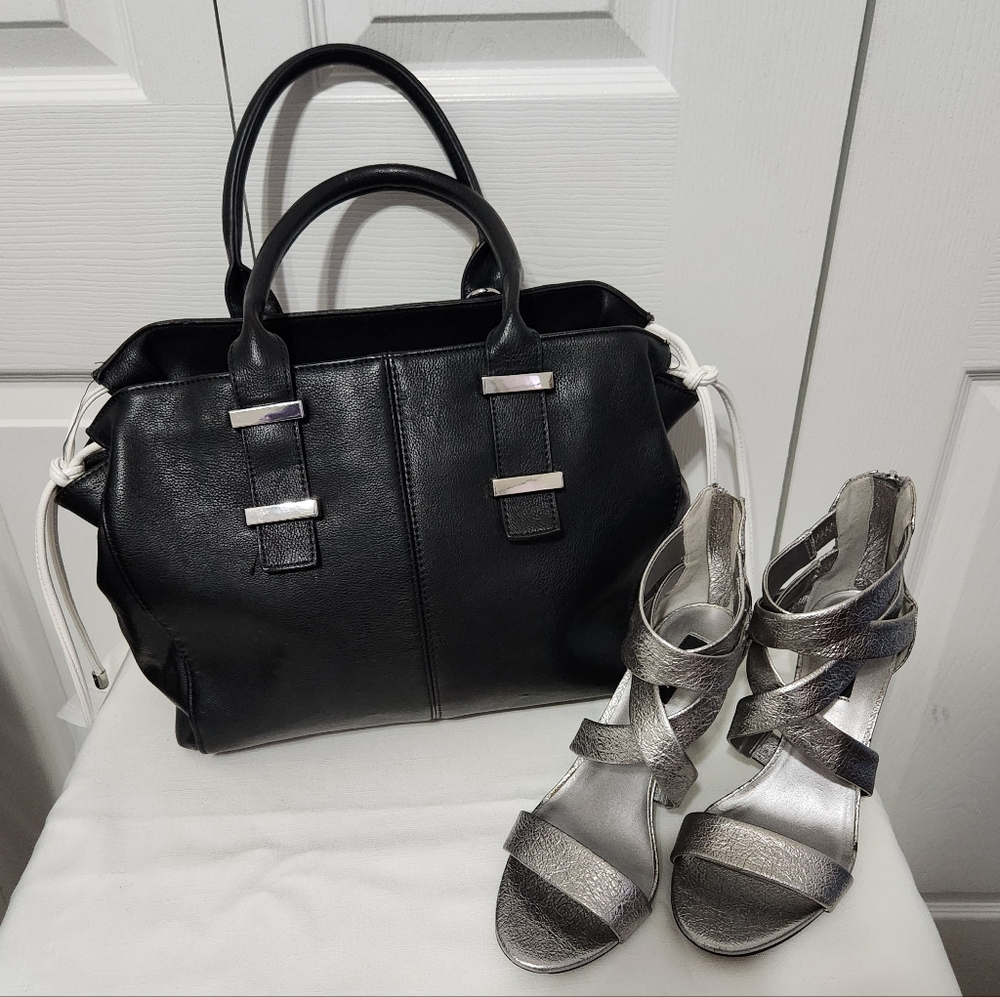 Elegant Black Handbag